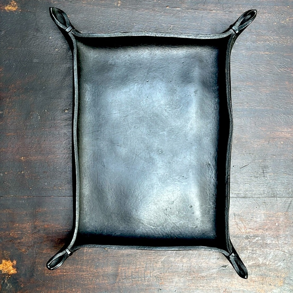 Beautiful catch all leather tray.